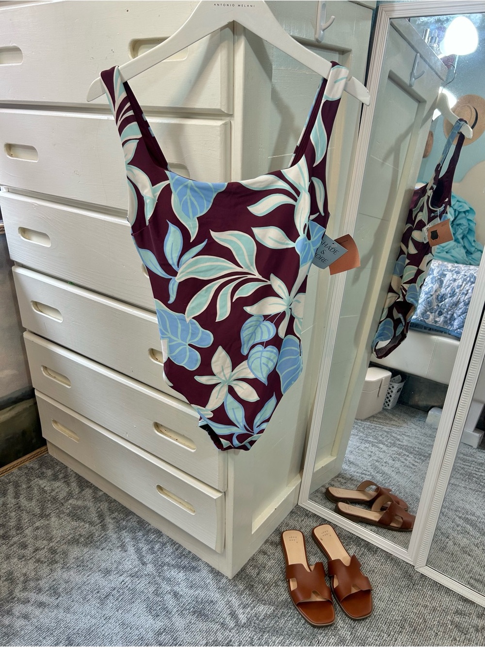 Shade & Shore Tropical Floral Print Square Neckline One-Piece Swimsuit✨